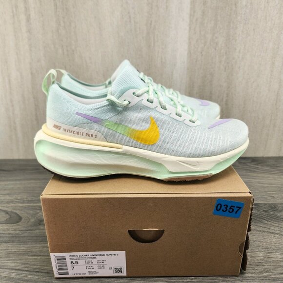 Nike ZoomX Invincible Run FK 3 Size 8.5 Womens Barely Green Violet Running Shoes